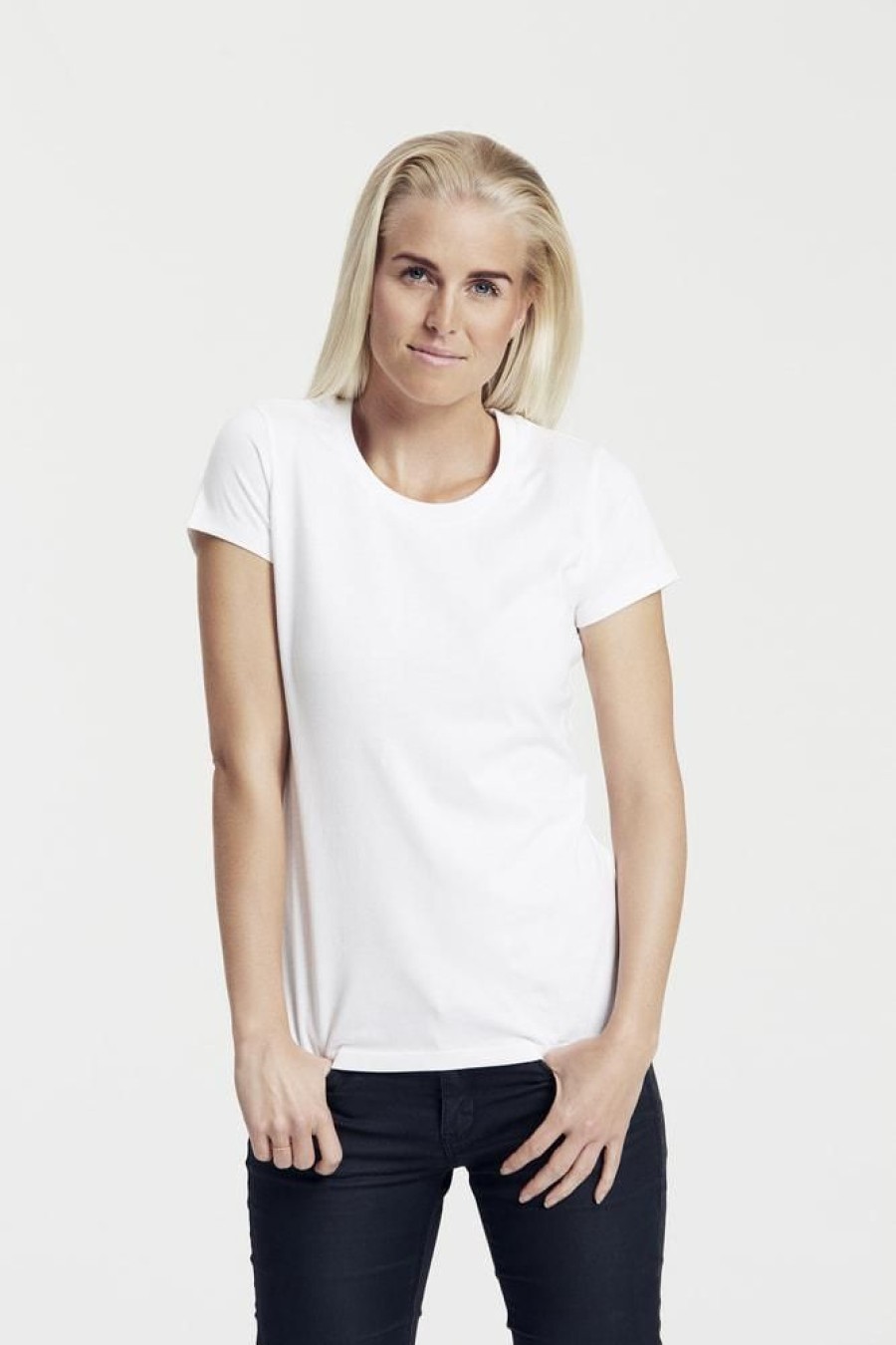 T-Shirts Neutral | Neutral O81001 - T-Shirt Getailleerd Dames